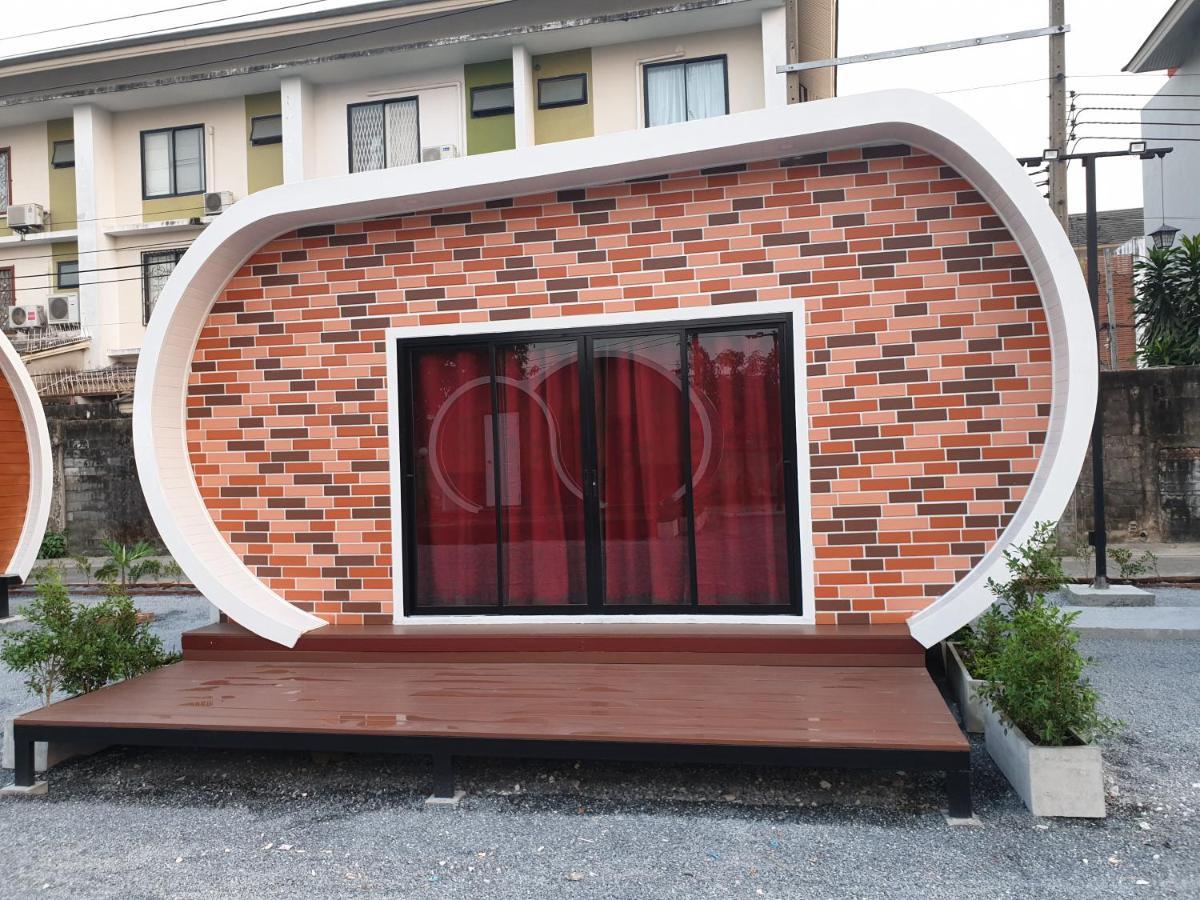 Tiny Hut Resort バンコク都 エクステリア 写真